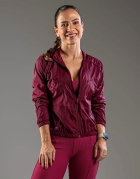 F239-JAQUETA FITNESS EM TACTEL COM FRISOS