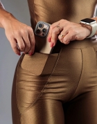 F577-MACAQUINHO FITNESS CURTO, ALCAS LARGAS COM REGULAGEM, TECIDO ENERGIZE